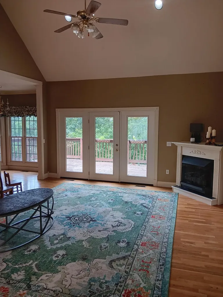 202 Oak Ridge Drive Irvine KY 40336