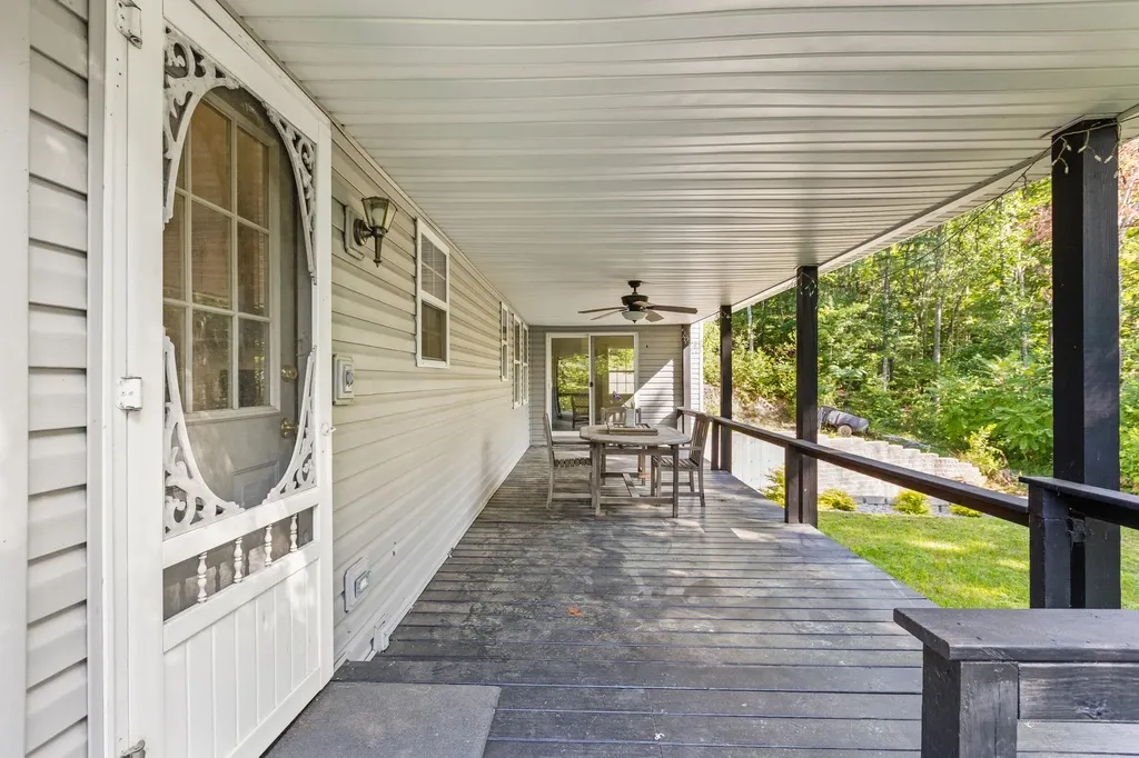 3902 Red Lick Road Irvine KY 40336