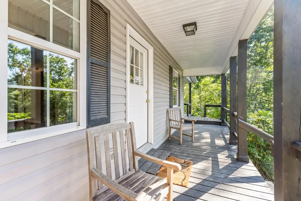 3902 Red Lick Road Irvine KY 40336