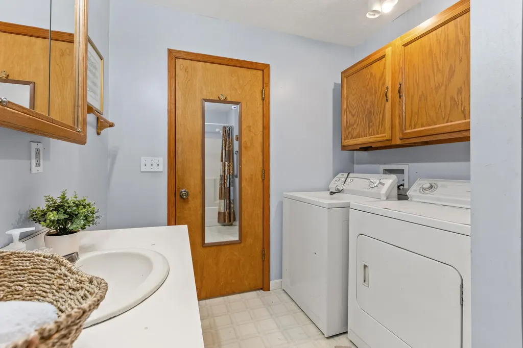 3902 Red Lick Road Irvine KY 40336