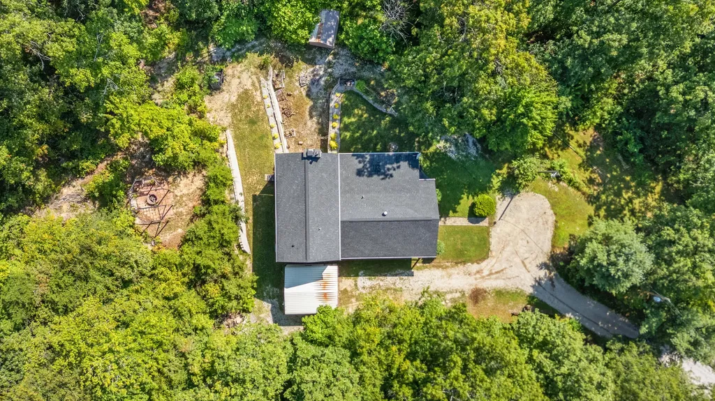 3902 Red Lick Road Irvine KY 40336