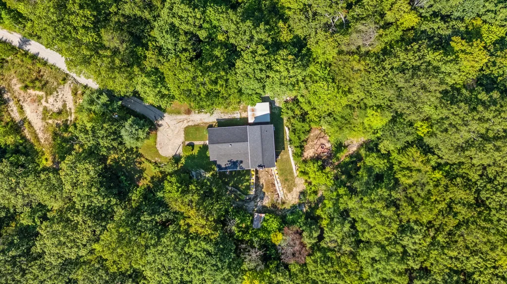3902 Red Lick Road Irvine KY 40336