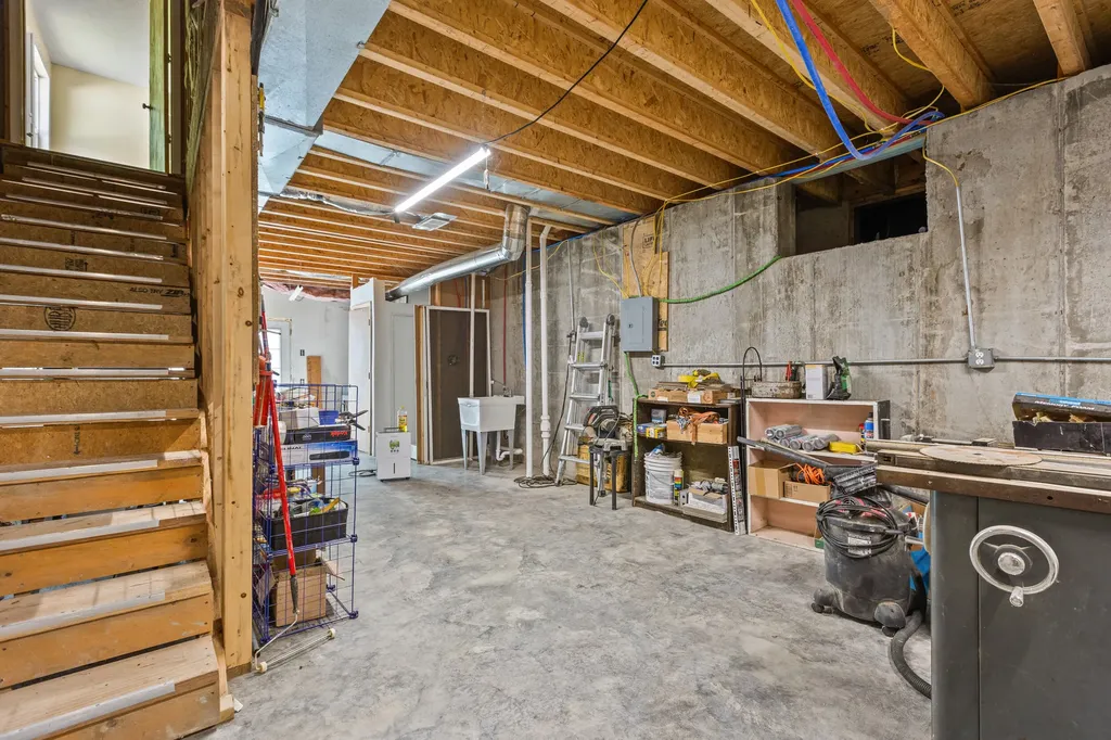 3902 Red Lick Road Irvine KY 40336