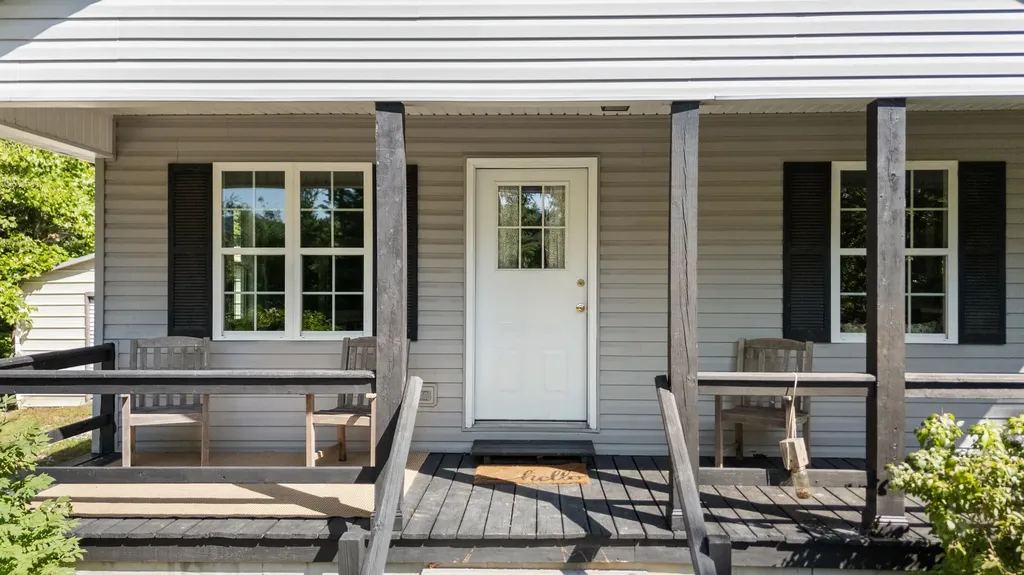 3902 Red Lick Road Irvine KY 40336