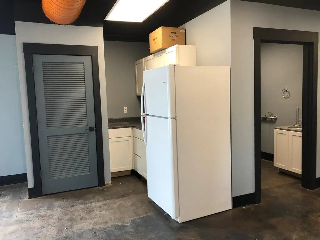 1021 Limestone Lexington KY 40505
