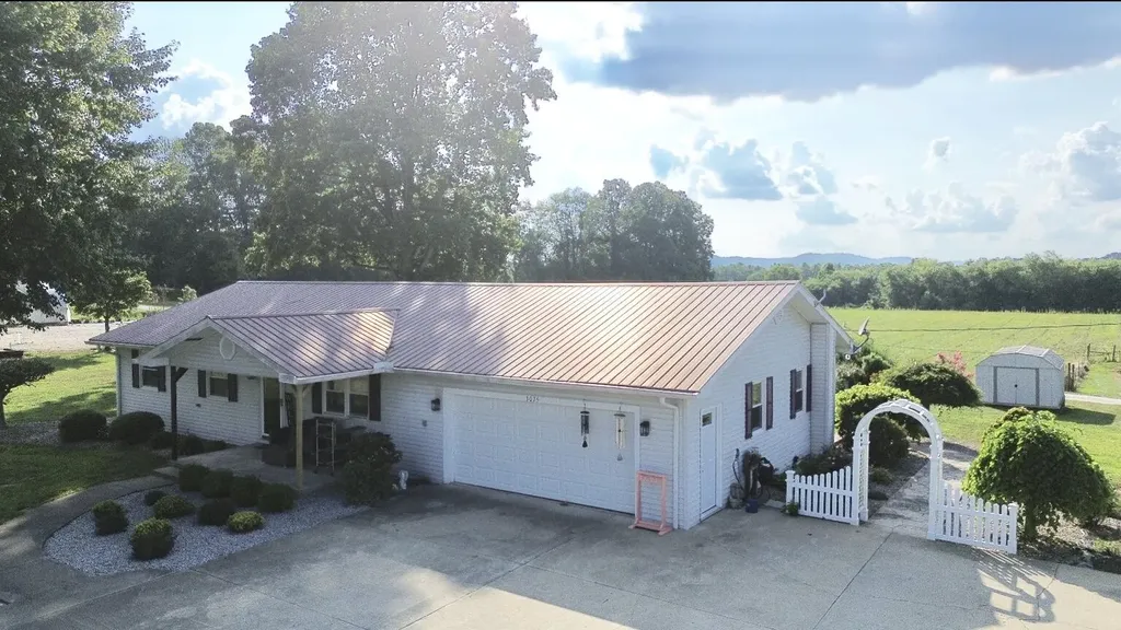 3075 Key 8 Vanceburg KY 41179