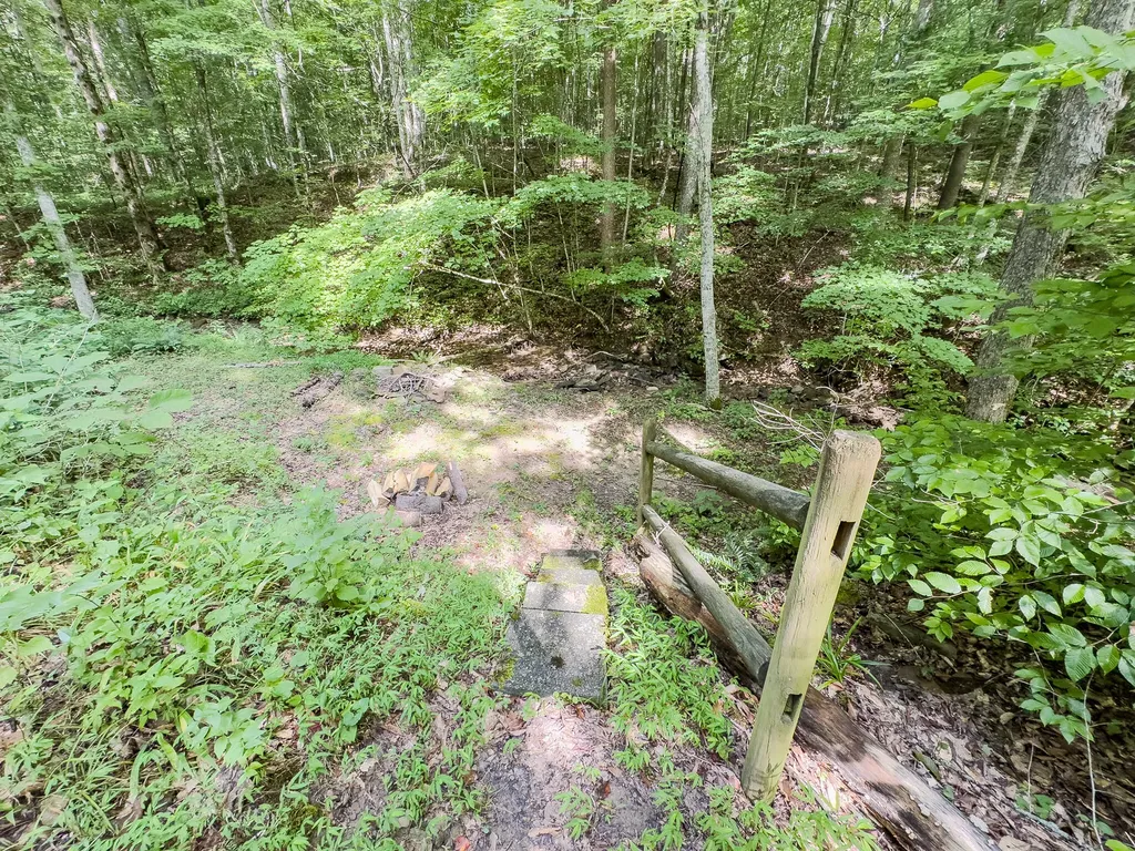 253 Stoneybrook Road Burnside KY 42519
