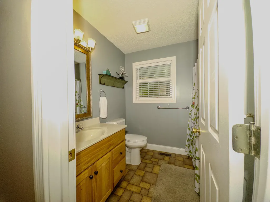 253 Stoneybrook Road Burnside KY 42519