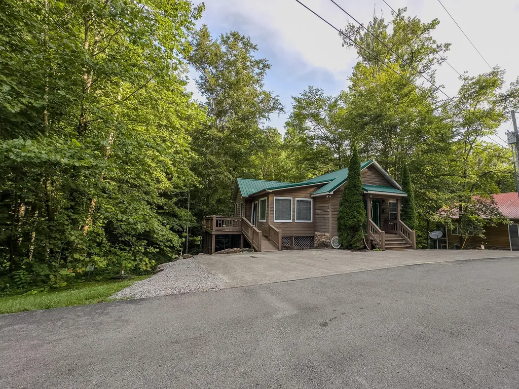 253 Stoneybrook Road Burnside KY 42519
