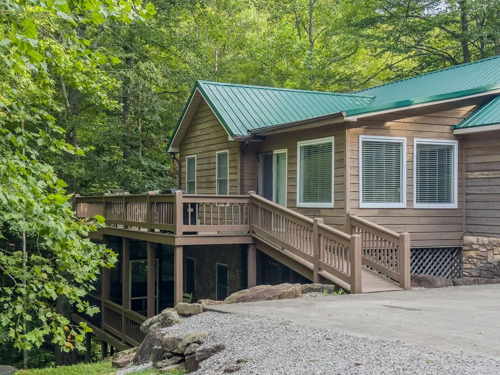 253 Stoneybrook Road Burnside KY 42519