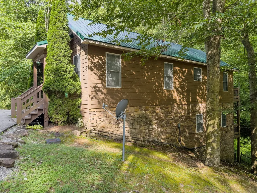 253 Stoneybrook Road Burnside KY 42519