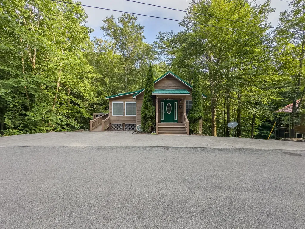 253 Stoneybrook Road Burnside KY 42519