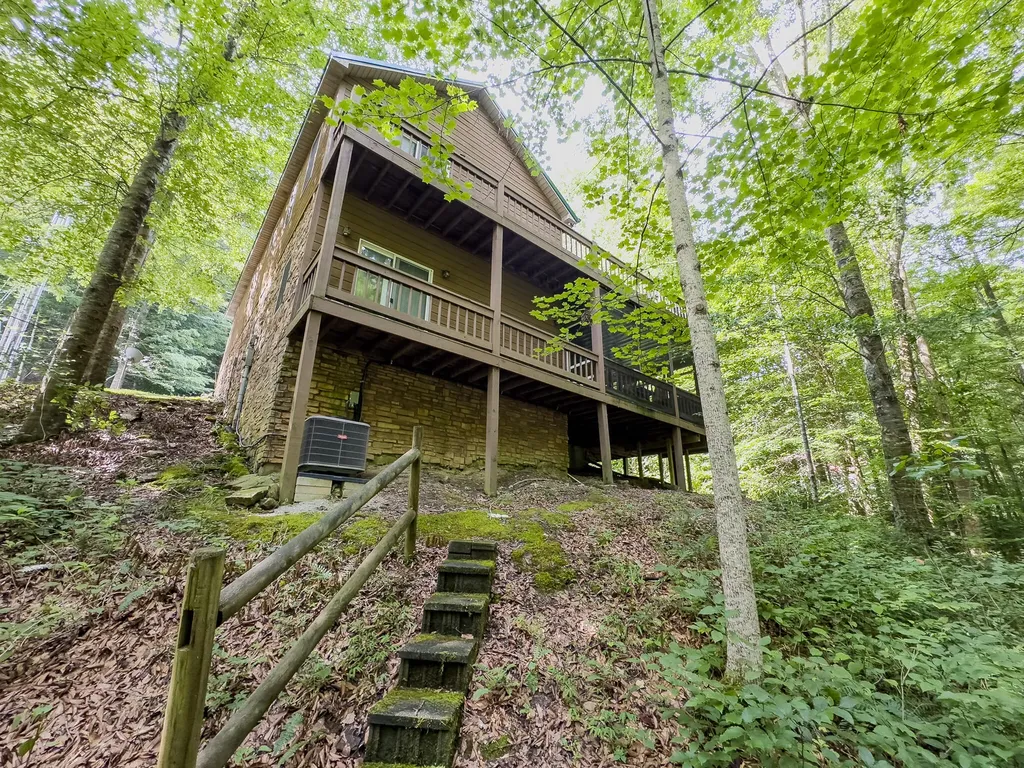 253 Stoneybrook Road Burnside KY 42519