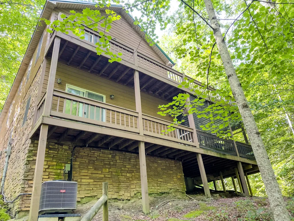 253 Stoneybrook Road Burnside KY 42519