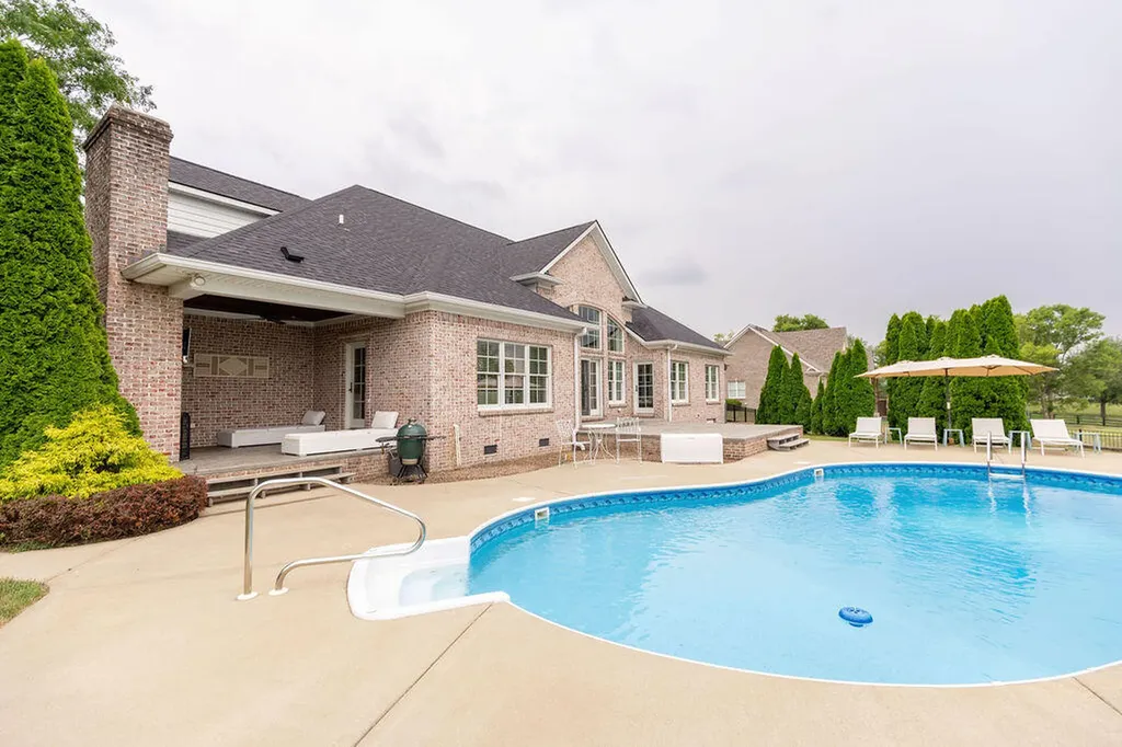 111 Tara Lane Wilmore KY 40390