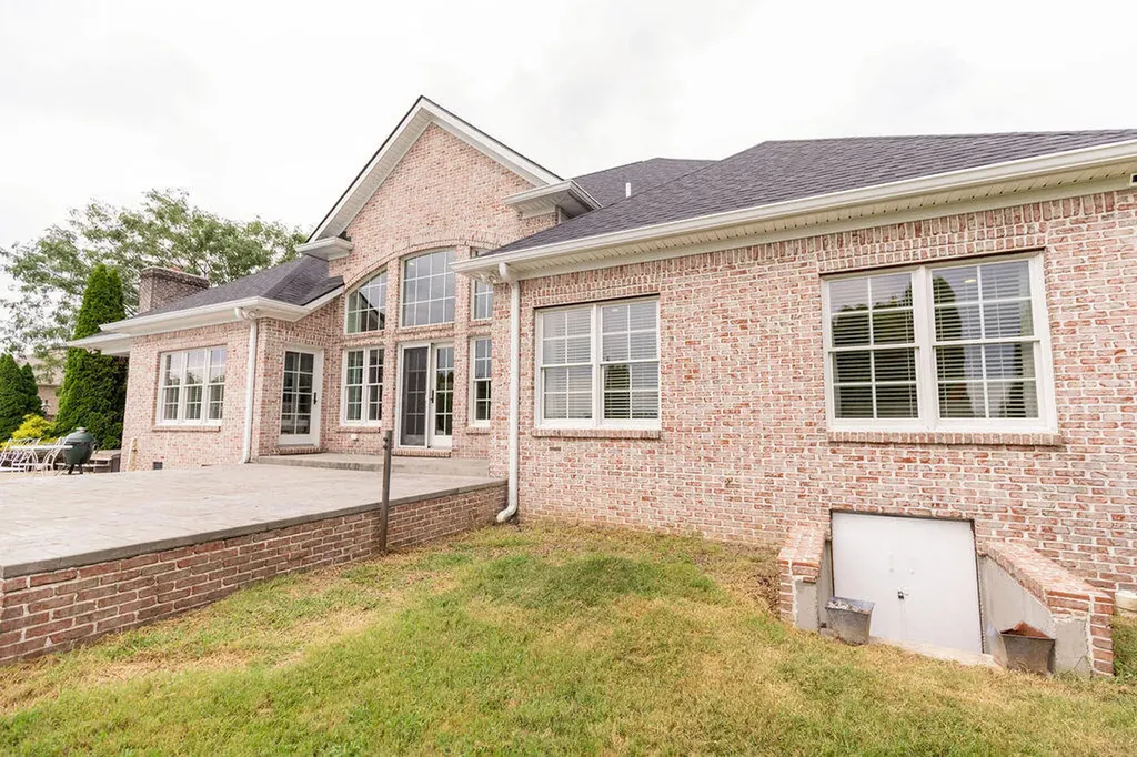 111 Tara Lane Wilmore KY 40390