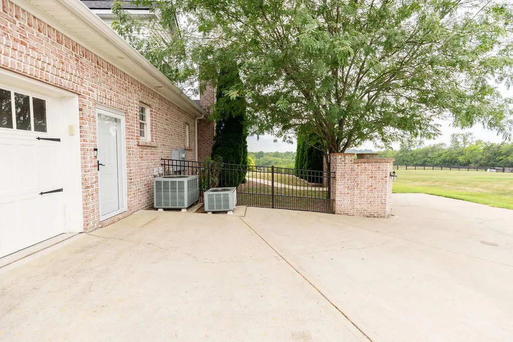 111 Tara Lane Wilmore KY 40390