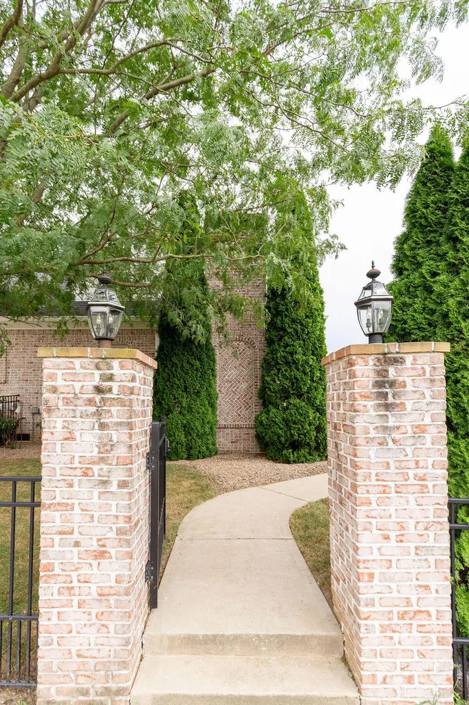111 Tara Lane Wilmore KY 40390