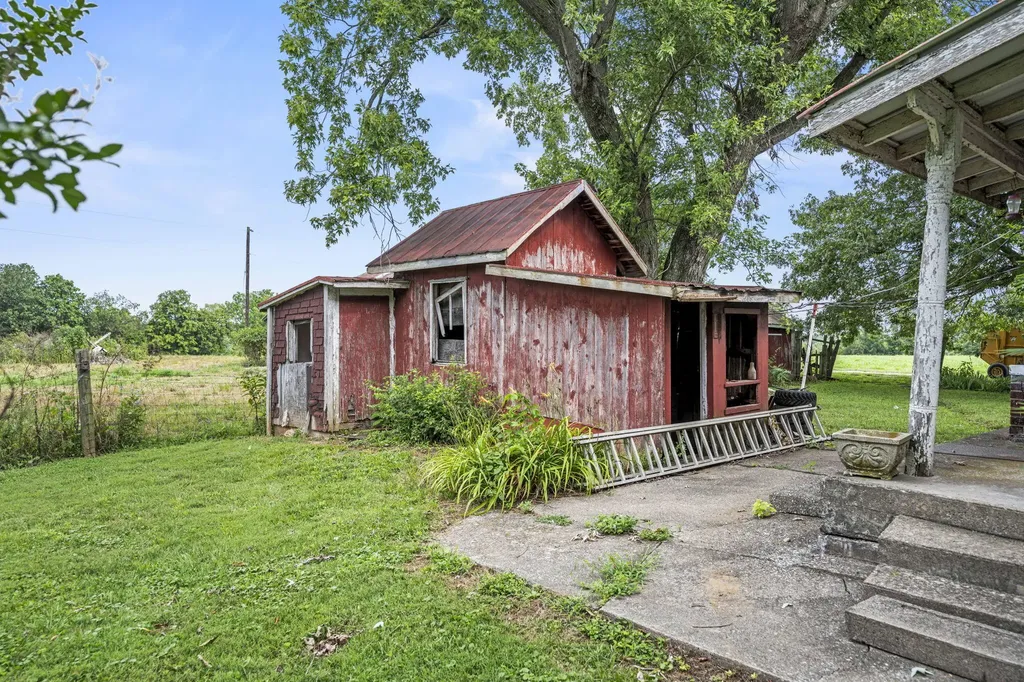 3475 Frankfort Ford Road Wilmore KY 40390