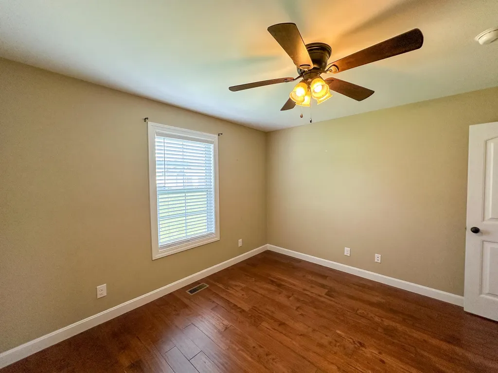 3304 Barbourville Road London KY 40744