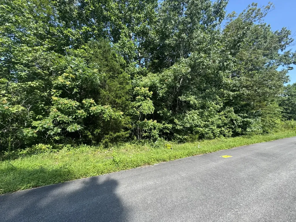 32 Hickory Drive Russell Springs KY 42642