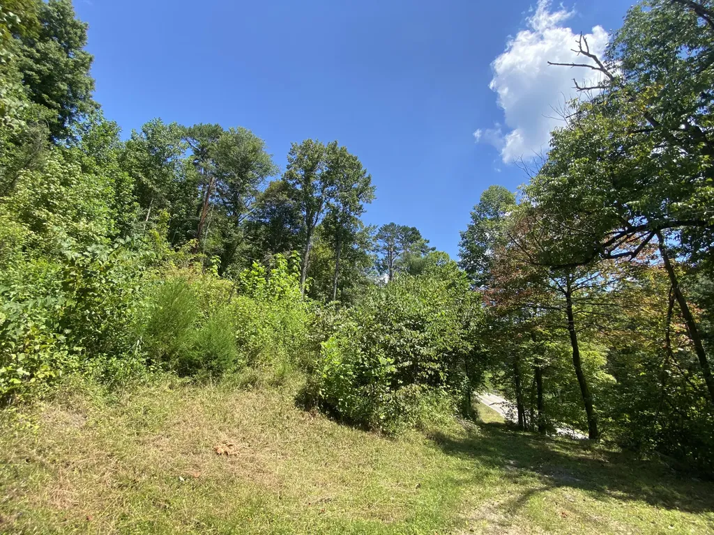6270 Highway 192 Somerset KY 42501