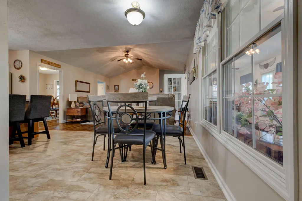 617 E Arrowhead Trail Mt Sterling KY 40353