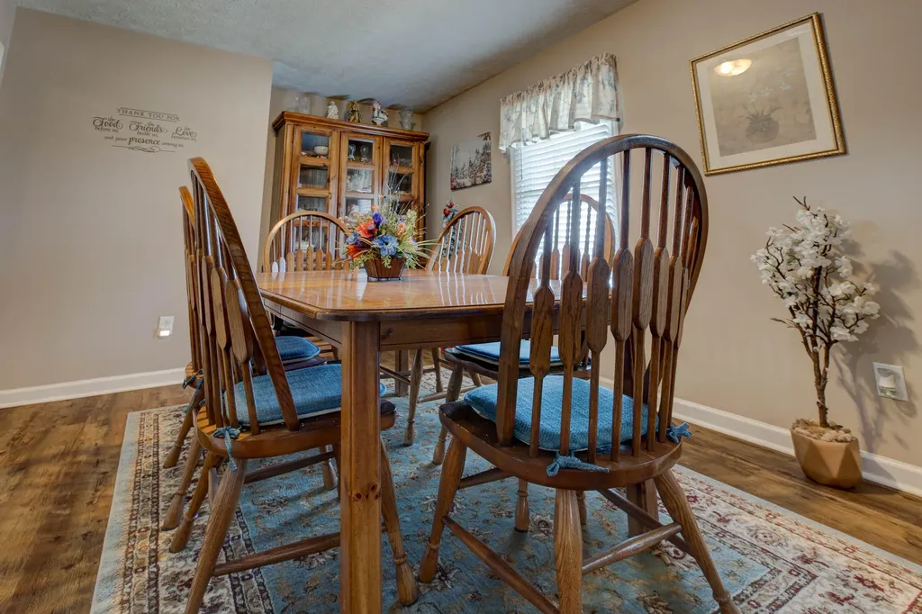 617 E Arrowhead Trail Mt Sterling KY 40353