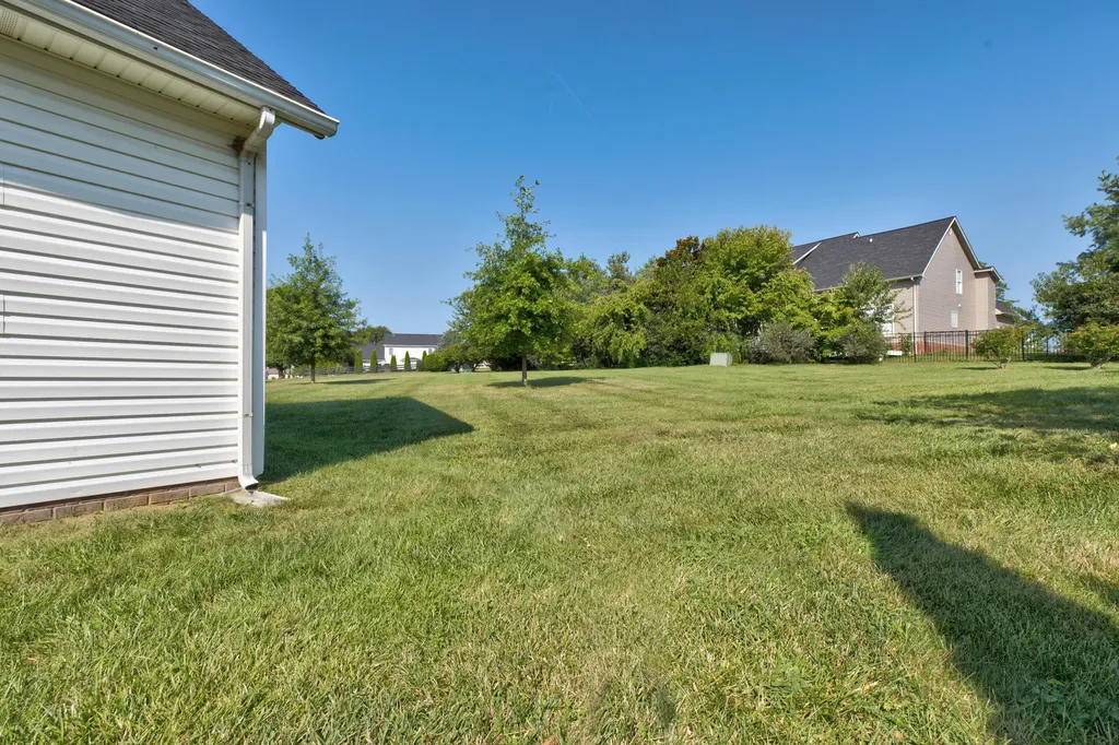 617 E Arrowhead Trail Mt Sterling KY 40353