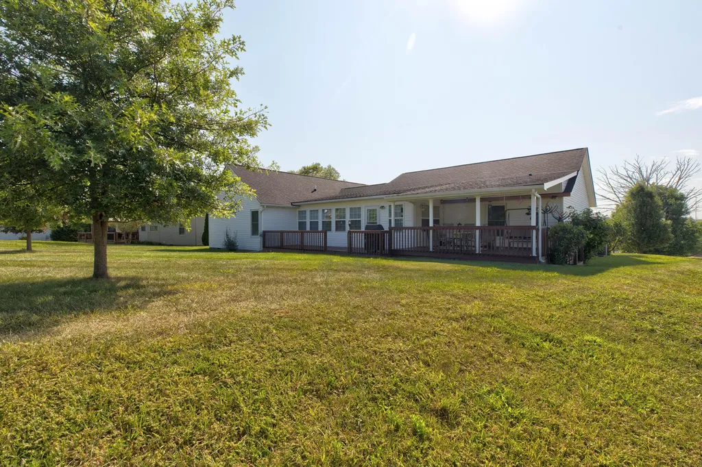617 E Arrowhead Trail Mt Sterling KY 40353