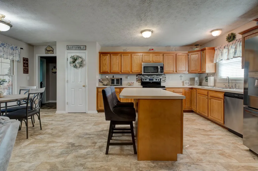 617 E Arrowhead Trail Mt Sterling KY 40353