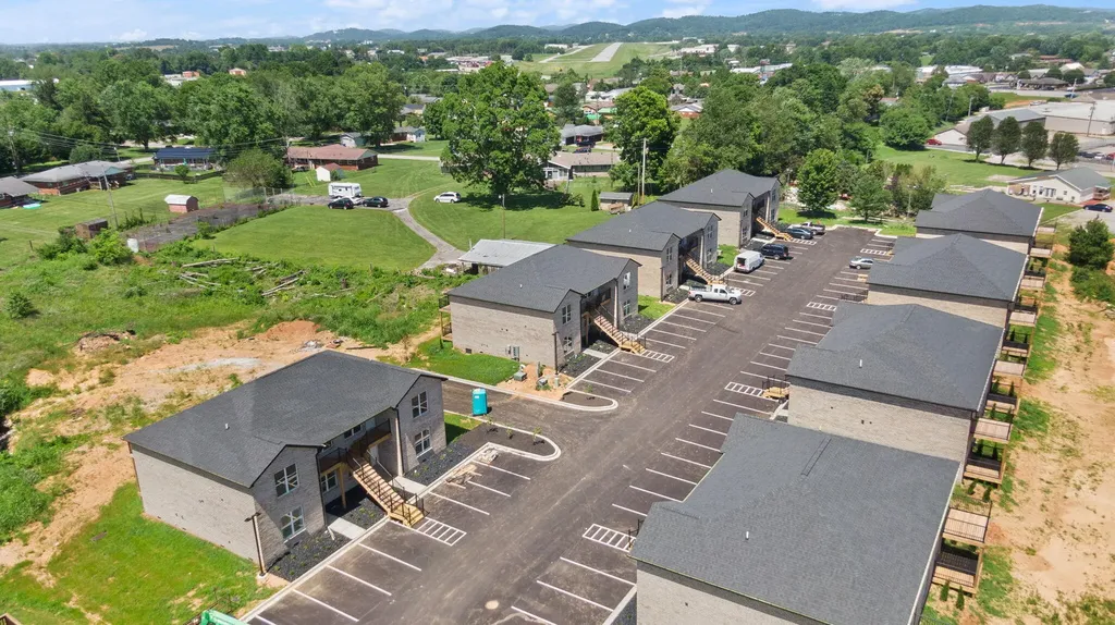 B2 Nasim Way Somerset KY 42501