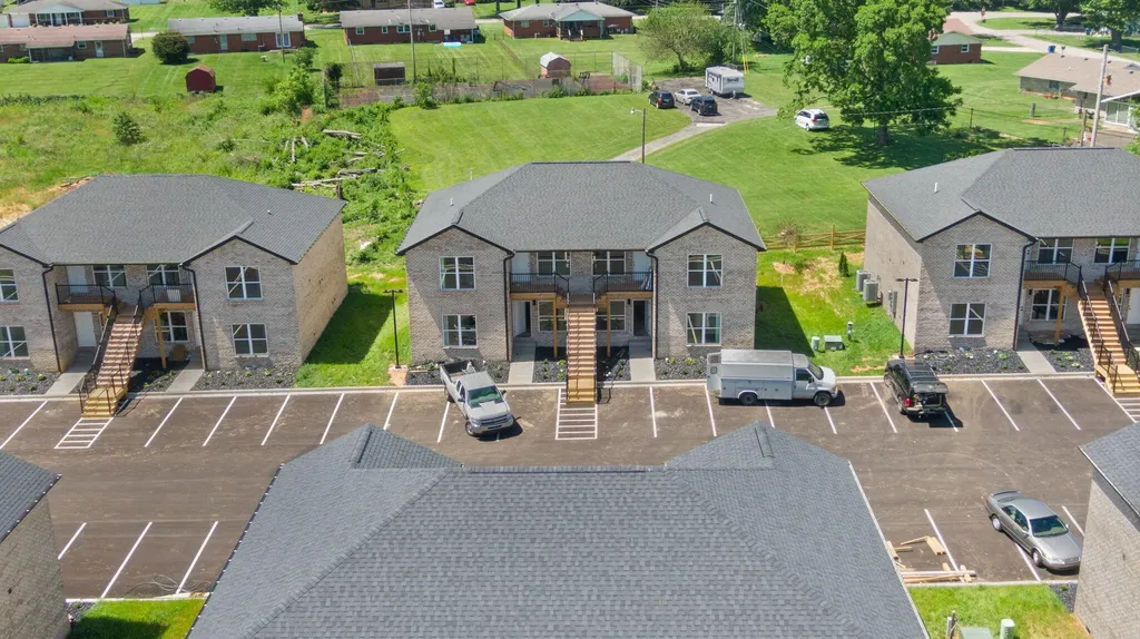 B2 Nasim Way Somerset KY 42501
