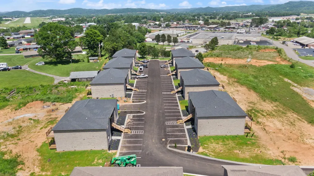 B2 Nasim Way Somerset KY 42501