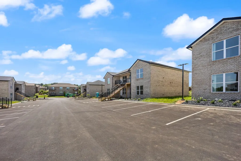 B2 Nasim Way Somerset KY 42501