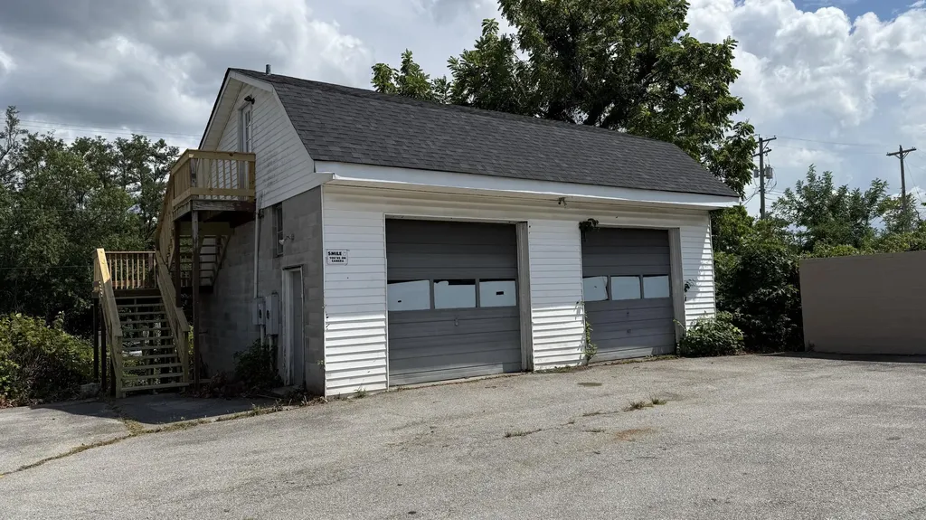 301 Steep Street Richmond KY 40475
