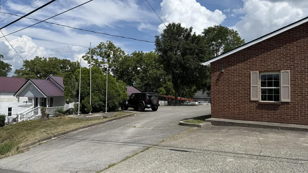 301 Steep Street Richmond KY 40475