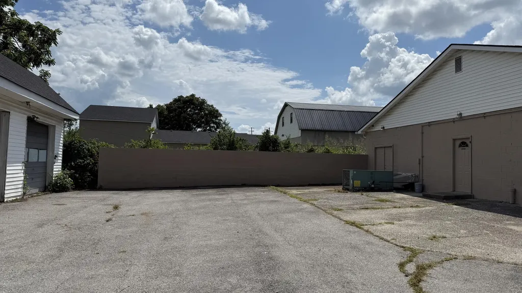 301 Steep Street Richmond KY 40475