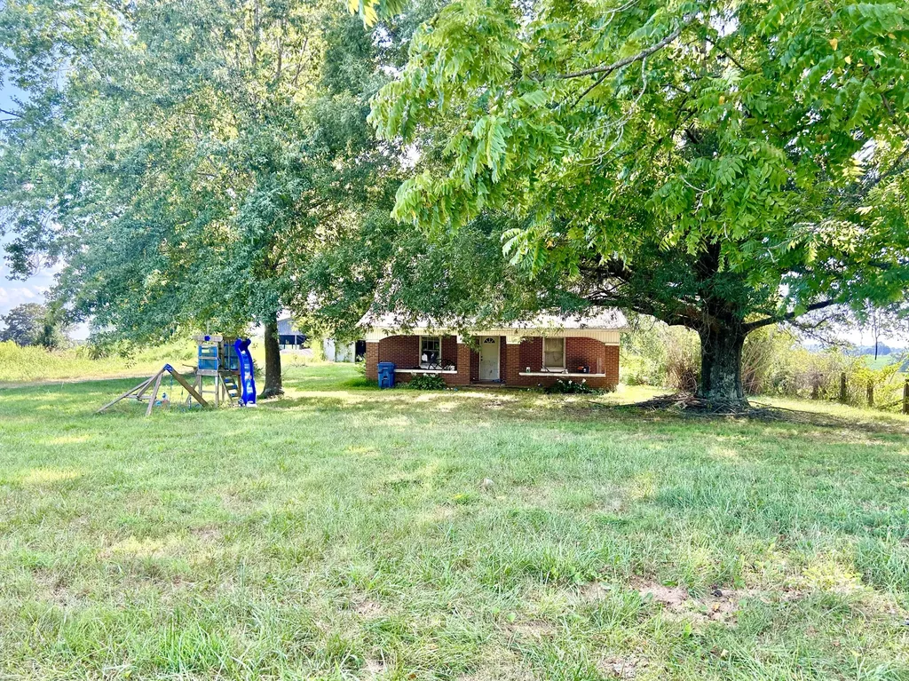 10185 W Highway 80 Nancy KY 42544