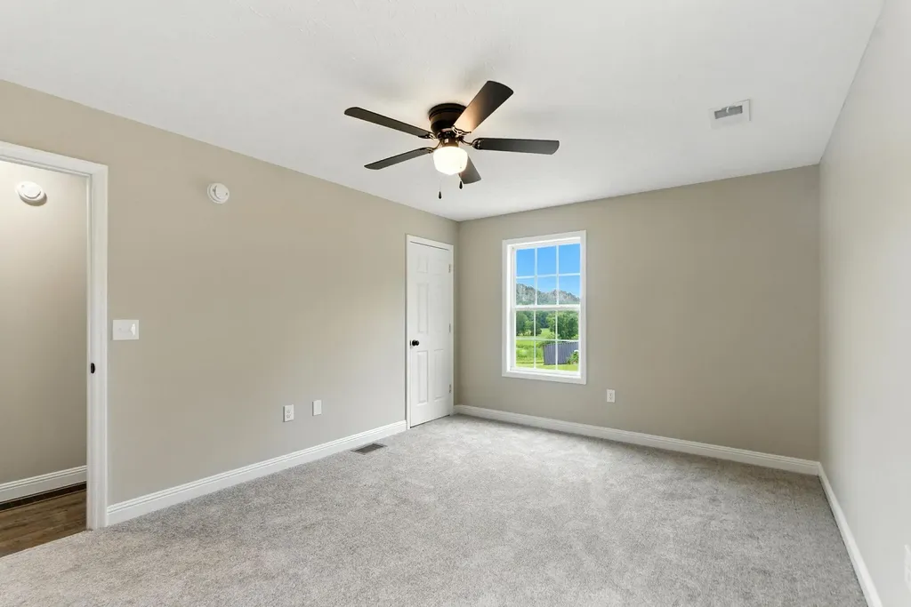 2461 Lambert Road Berea KY 40403