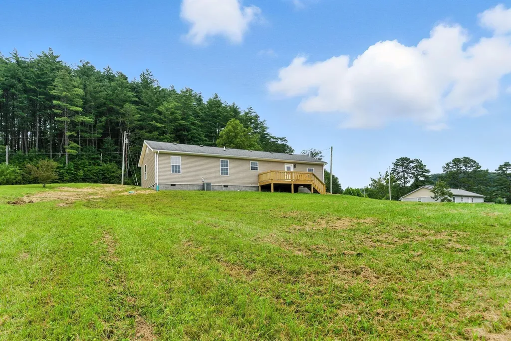 2461 Lambert Road Berea KY 40403