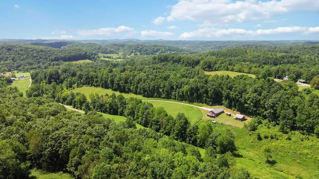 275 Mcwhorter Road Manchester KY 40962