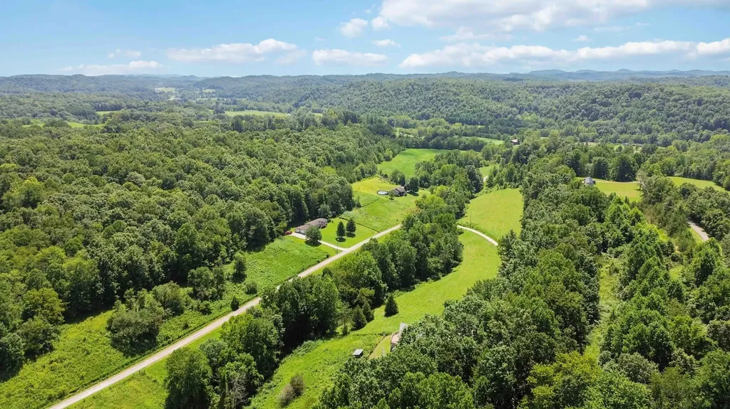 275 Mcwhorter Road Manchester KY 40962