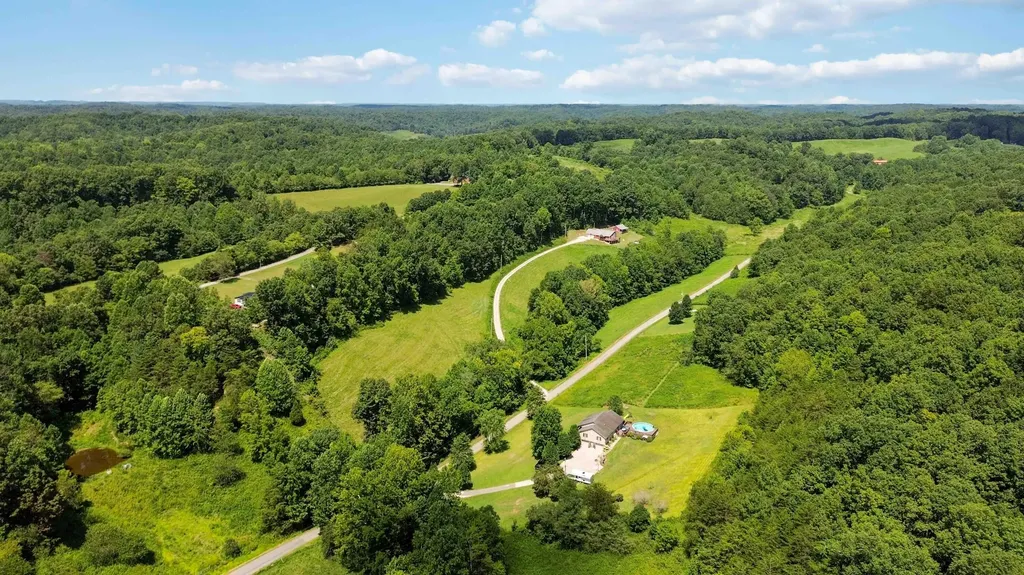 275 Mcwhorter Road Manchester KY 40962