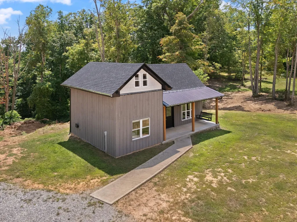 19838 Highway 2004 Mckee KY 40447
