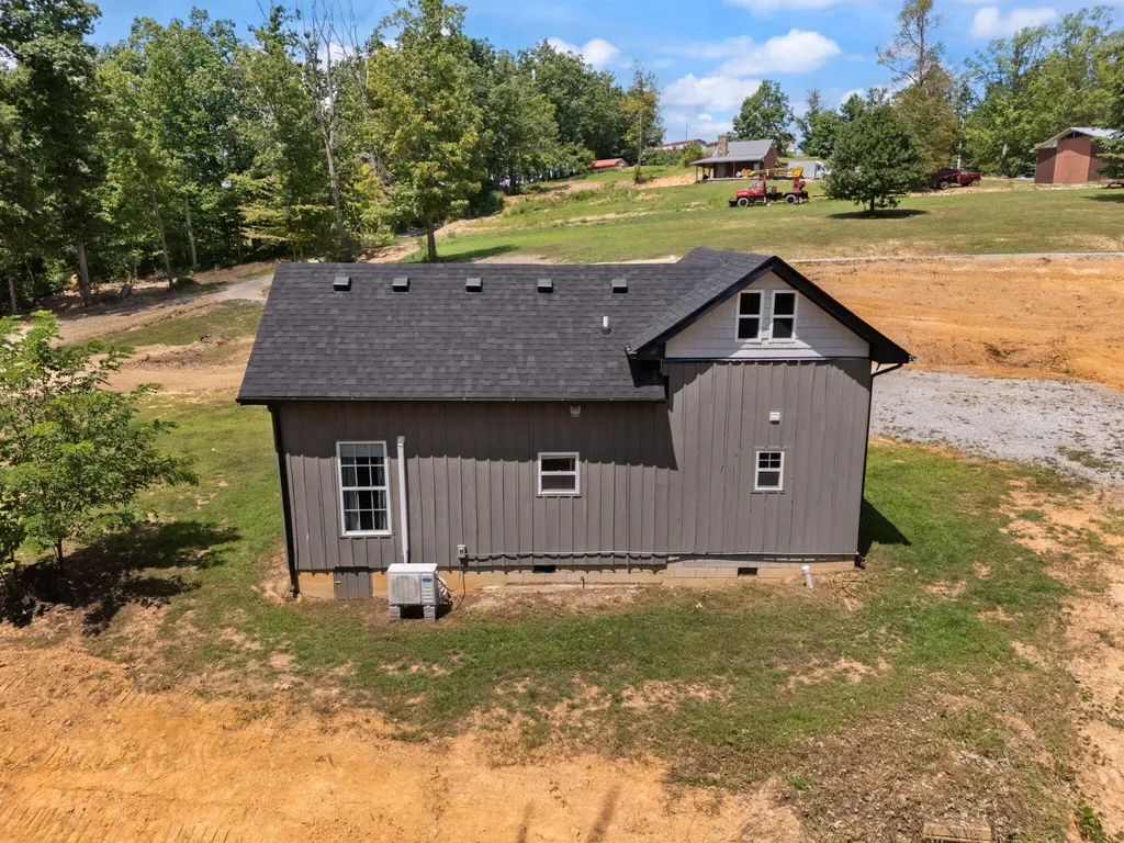 19838 Highway 2004 Mckee KY 40447