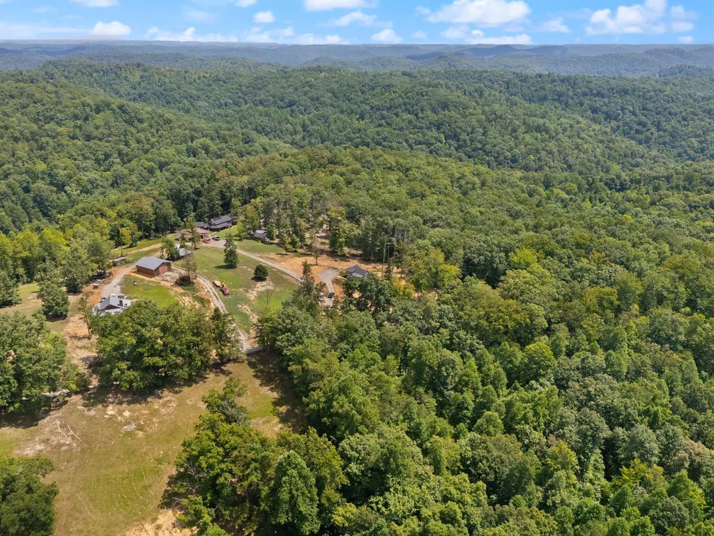 19838 Highway 2004 Mckee KY 40447