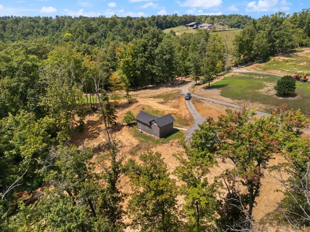 19838 Highway 2004 Mckee KY 40447