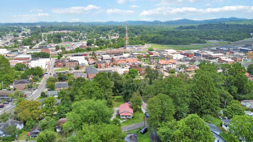 201 Padgett Street Street Corbin KY 40701