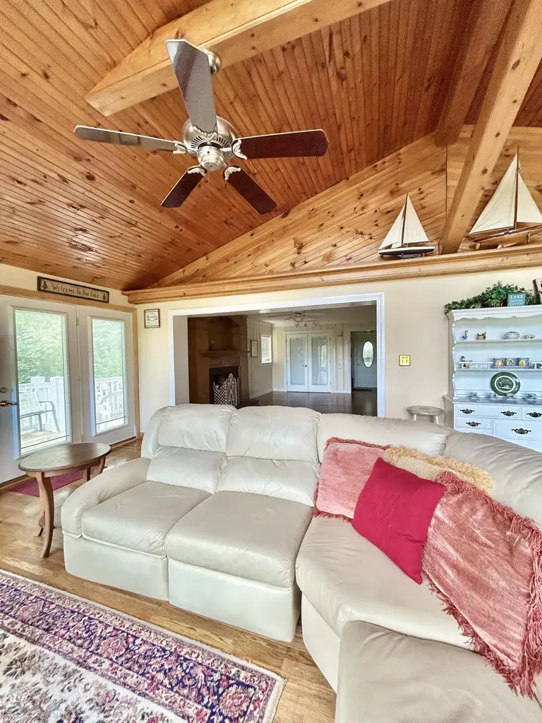 139 Payton Place Lane Jamestown KY 42629